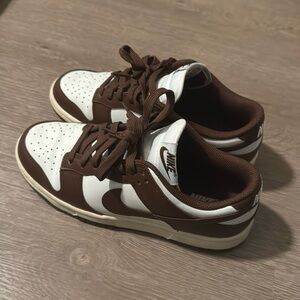 brown nike dunks